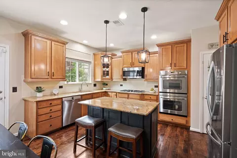 Kitchen - 13872 Tarleton Ct, Gainesville, VA 20155 photo 2 of 4