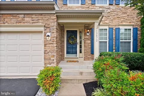 Exterior - 13872 Tarleton Ct, Gainesville, VA 20155 photo 14 of 14