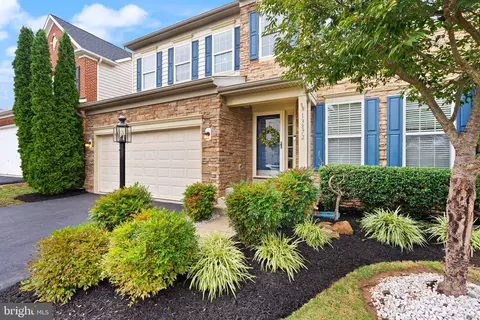 Exterior - 13872 Tarleton Ct, Gainesville, VA 20155 photo 13 of 14