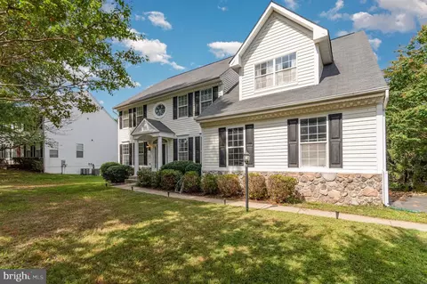 6001 Harnsberger Barn Ct, Manassas, VA 20112