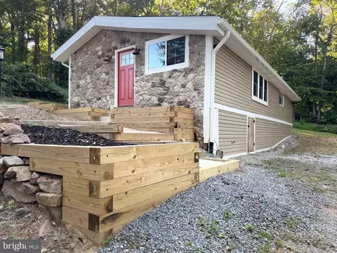 11600 Purse Dr, Manassas, VA 20112
