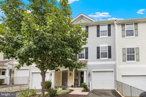 2904 Truffle Oak Pl, Woodbridge, VA 22191