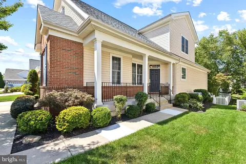 6156 Ferrier Ct, Gainesville, VA 20155