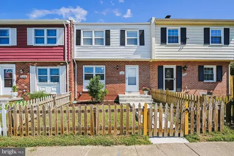 2402 Kilpatrick Pl, Dumfries, VA 22026