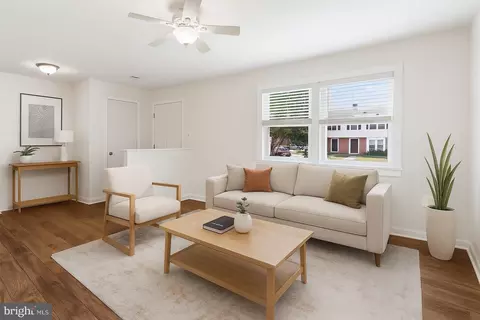 Living - 2402 Kilpatrick Pl, Dumfries, VA 22026 photo 1 of 6