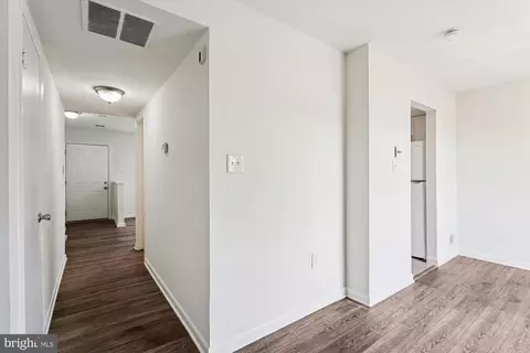 Entry Way - 2402 Kilpatrick Pl, Dumfries, VA 22026 photo 1 of 4
