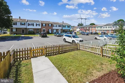 Exterior - 2402 Kilpatrick Pl, Dumfries, VA 22026 photo 9 of 9