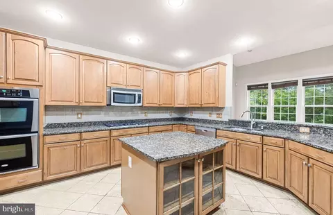 Kitchen - 5534 Victory Loop, Manassas, VA 20112 photo 2 of 3