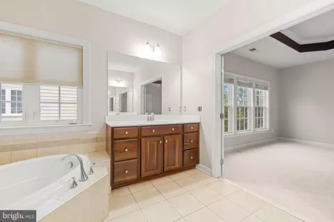 Entry Way - 5534 Victory Loop, Manassas, VA 20112 photo 5 of 5