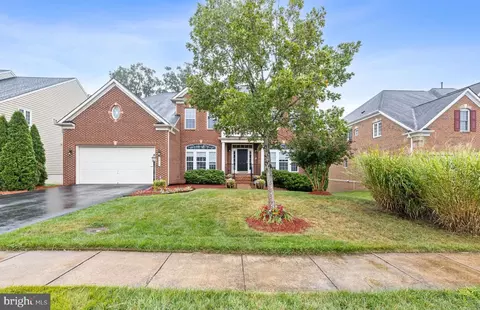 Exterior - 5534 Victory Loop, Manassas, VA 20112 photo 3 of 4