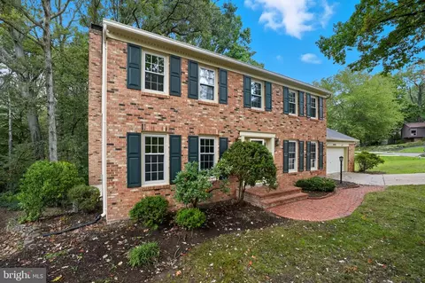 15998 Cove Ln, Dumfries, VA 22025