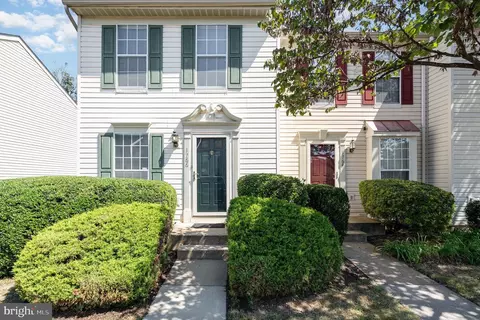1766 Tiger Lily Cir, Woodbridge, VA 22192