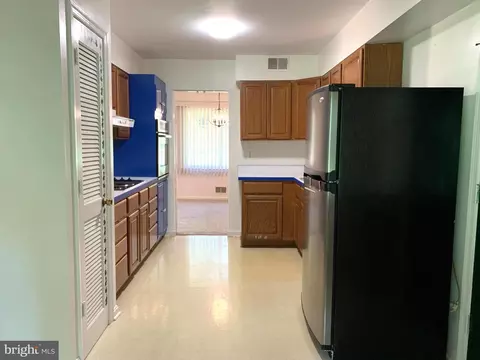 Entry Way - 10203 Bent Tree Ln, Manassas, VA 20111 photo 1 of 1