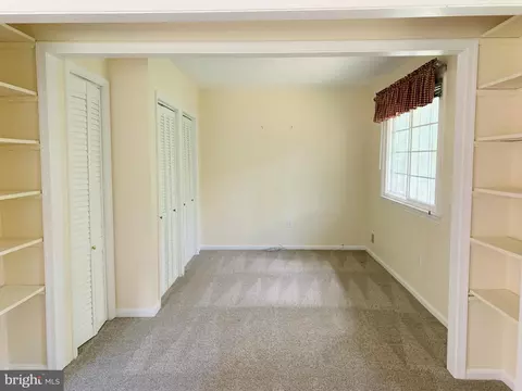 Other - 10203 Bent Tree Ln, Manassas, VA 20111 photo 4 of 8