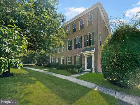 15852 Mackenzie Manor Dr, Haymarket, VA 20169