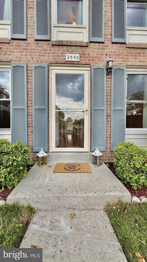 2550 Chadwick Ct, Woodbridge, VA 22192