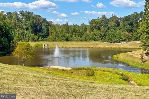 View/Area - 18711 Pier Trail Dr, Triangle, VA 22172 photo 1 of 1