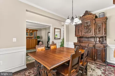 Dining - 18711 Pier Trail Dr, Triangle, VA 22172 photo 3 of 4