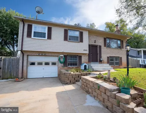 4903 Kenyon Ct, Dale City, VA 22193