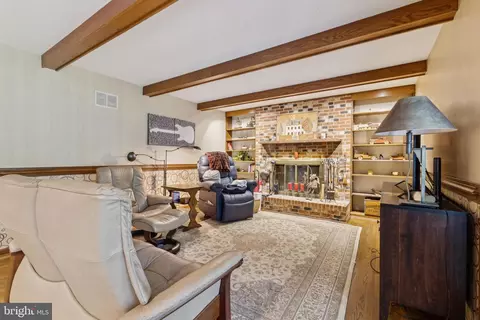 Other - 14376 Breezewood Ct, Gainesville, VA 20155 photo 2 of 9