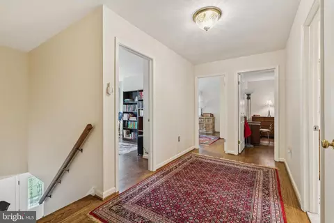 Entry Way - 14376 Breezewood Ct, Gainesville, VA 20155 photo 4 of 4