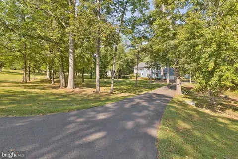Exterior - 14376 Breezewood Ct, Gainesville, VA 20155 photo 3 of 8
