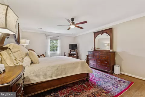 Bedroom - 14376 Breezewood Ct, Gainesville, VA 20155 photo 7 of 8