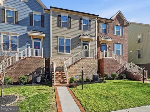 18179 Red Mulberry Rd, Dumfries, VA 22026