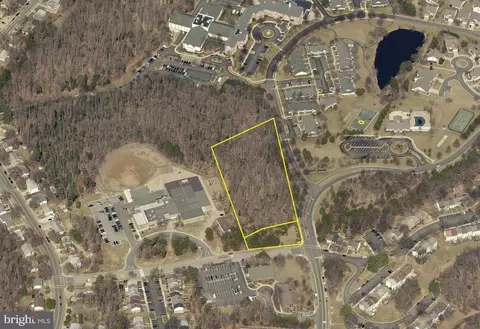 12400 12440 Clipper Dr, Woodbridge, VA 22192
