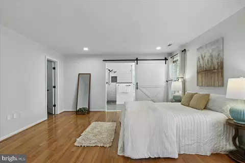 8207 Peggys Ct, Gainesville, VA 20155 photo 18