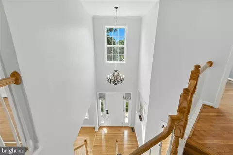 8207 Peggys Ct, Gainesville, VA 20155 photo 16