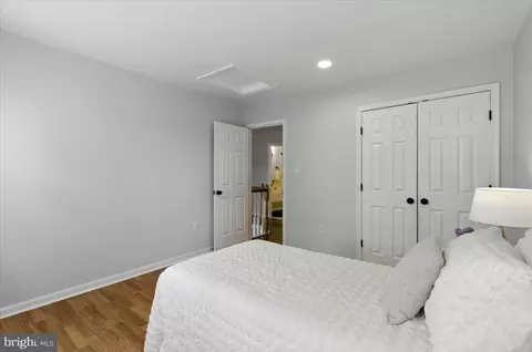 8207 Peggys Ct, Gainesville, VA 20155 photo 28