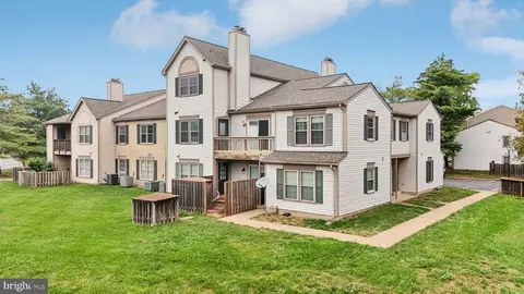10421 Paradise Ct, Manassas, VA 20109