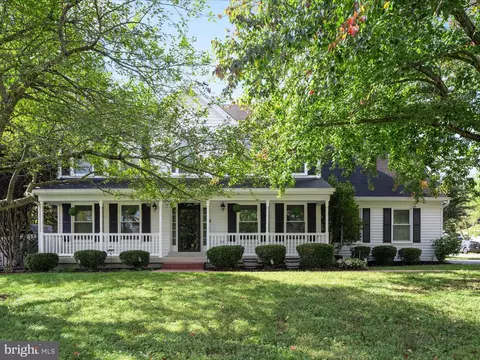 14969 Woodsman Ln, Woodbridge, VA 22193