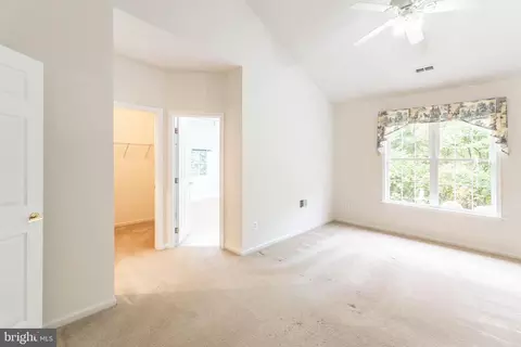 Entry Way - 6868 Saddle Run Way, Gainesville, VA 20155 photo 4 of 5