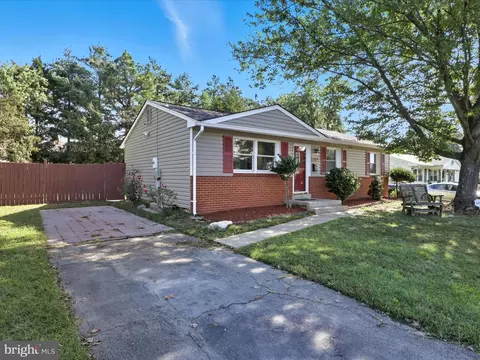 13203 Haddock Rd, Woodbridge, VA 22193