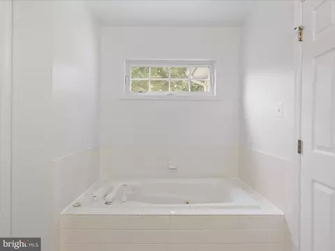 7511 Melton Ct, Gainesville, VA 20155 photo 27