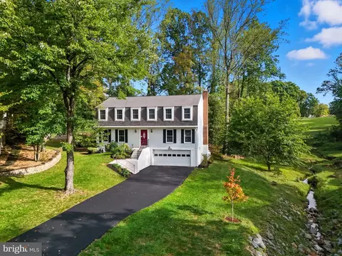 16191 Sheffield Dr, Dumfries, VA 22025