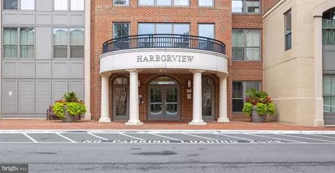 485 Harbor Side St #714, Woodbridge, VA 22191