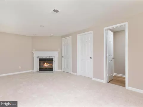 7819 Sabre Ct, Manassas, VA 20109 photo 13