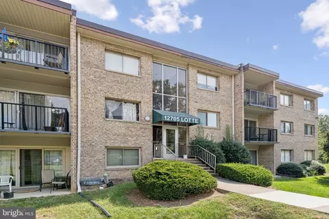 12705 Lotte Dr #202, Woodbridge, VA 22192