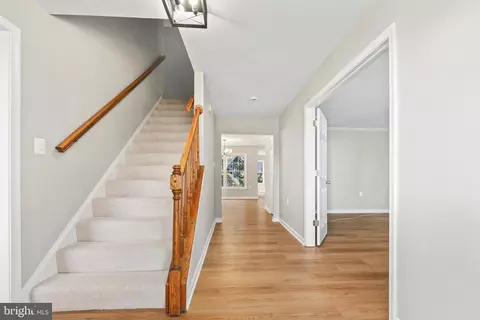 Entry Way - 10413 Labrador Loop, Manassas, VA 20112 photo 1 of 5