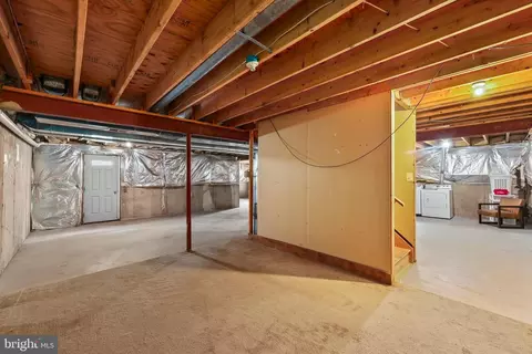 Entry Way - 10413 Labrador Loop, Manassas, VA 20112 photo 5 of 5