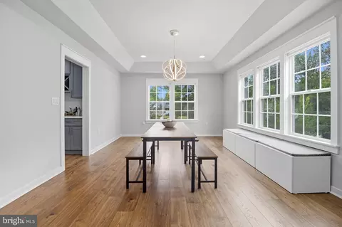 Entry Way - 18518 Old Triangle Rd, Triangle, VA 22172 photo 5 of 9