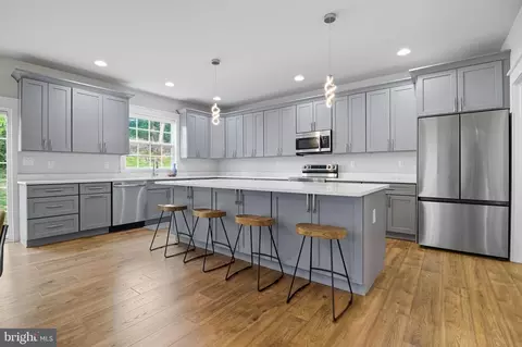 Kitchen - 18518 Old Triangle Rd, Triangle, VA 22172 photo 1 of 4