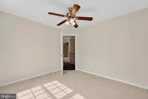 Bedroom - 3189 Tulip Tree Pl, Dumfries, VA 22026 photo 4 of 4