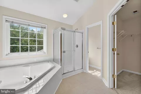 Bath - 3189 Tulip Tree Pl, Dumfries, VA 22026 photo 3 of 6