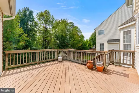 Exterior - 3189 Tulip Tree Pl, Dumfries, VA 22026 photo 4 of 5