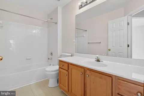 Bath - 3189 Tulip Tree Pl, Dumfries, VA 22026 photo 1 of 6