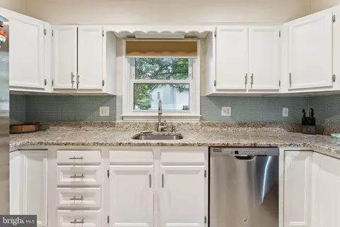 15721 Singletree Ln, Dumfries, VA 22025 photo 10